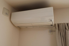 &nbsp;�@�e�������ɃG�A�R�����t���Ă��܂��B